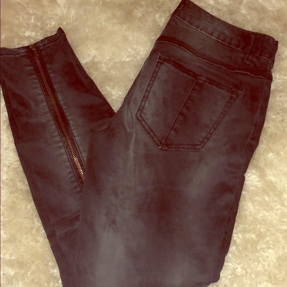Free People zip leg size 26 suede pants